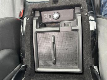 Land Rover Range Rover 3.0 TD V6 Vogue Auto 4WD Euro 5 (s/s) 5dr