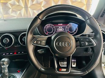 Audi TT 2.0 TFSI S line S Tronic quattro Euro 6 (s/s) 3dr