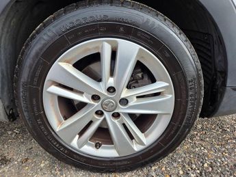 Vauxhall Grandland X 1.5 Turbo D BlueInjection SE Auto Euro 6 (s/s) 5dr