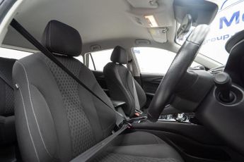 MG MG5 61.1kWh Excite Long Range Auto 5dr