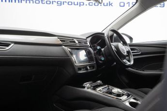 MG MG5 61.1kWh Excite Long Range Auto 5dr