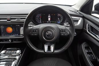 MG MG5 61.1kWh Excite Long Range Auto 5dr