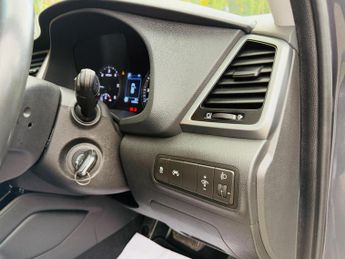 Hyundai TUCSON 2.0 CRDi SE Nav Auto 4WD Euro 6 5dr