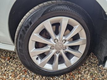 Audi A6 Saloon 2.0 TDI ultra SE Executive S Tronic Euro 6 (s/s) 4dr