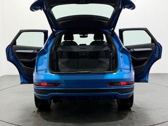 Audi Q3 1.4 TFSI CoD S line Edition S Tronic Euro 6 (s/s) 5dr