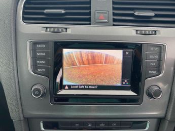 Volkswagen Golf 1.2 TSI BlueMotion Tech S Hatchback 5dr Petrol DSG Euro 5 (s/s) 