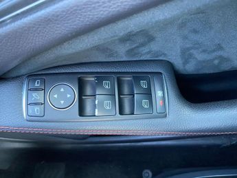 Mercedes-Benz A Class 1.6 A180 Sport Hatchback 5dr Petrol 7G-DCT Euro 6 (s/s) (122 ps)