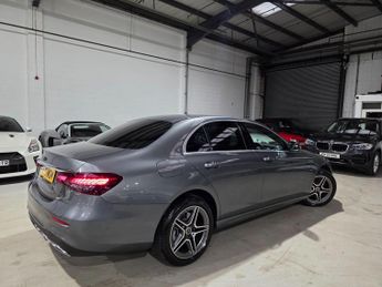 Mercedes-Benz E Class 2.0 E300e 13.5kWh AMG Line (Premium) G-Tronic+ Euro 6 (s/s) 4dr