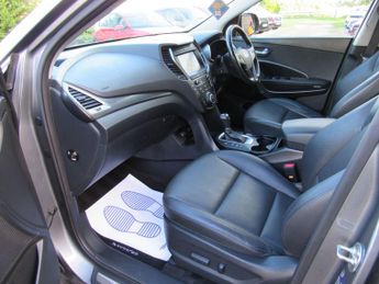 Hyundai Santa Fe 2.2 CRDi Blue Drive Endurance Edition Auto 4WD Euro 6 (s/s) 5dr 