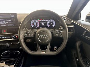 Audi A4 Avant 2.0 TFSI 40 Black Edition S Tronic Euro 6 (s/s) 5dr