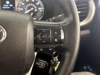 Toyota Hilux 2.4 D-4D Icon 4WD Euro 6 (s/s) 4dr