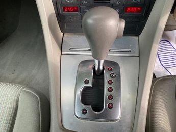 Audi A4 2.0 TDI SE CVT 4dr