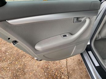 Audi A4 2.0 TDI SE CVT 4dr