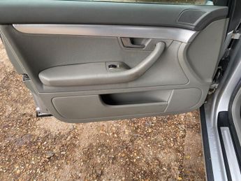 Audi A4 2.0 TDI SE CVT 4dr