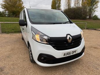 Renault Trafic 1.6 dCi 27 Business+ SWB Standard Roof Euro 6 5dr