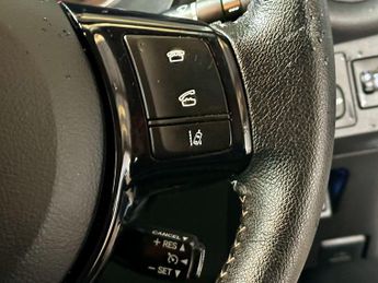 Toyota Yaris 1.5 VVT-h Excel E-CVT Euro 6 5dr (Safety Sense, 15in)