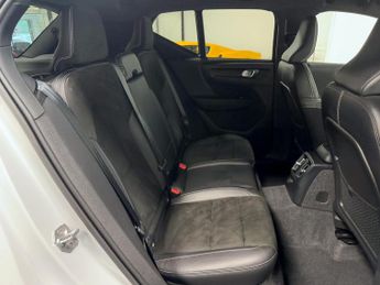 Volvo XC40 R-Design Plug-in hybrid T4 FWD (211 hp) Auto