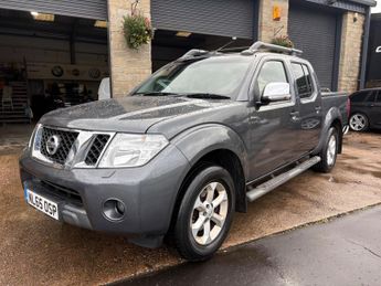 Nissan Navara 2.5 dCi Tekna Auto 4WD Euro 5 4dr