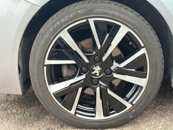 Peugeot 208 1.2 PureTech Allure EAT Euro 6 (s/s) 5dr