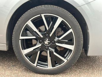 Peugeot 208 1.2 PureTech Allure EAT Euro 6 (s/s) 5dr