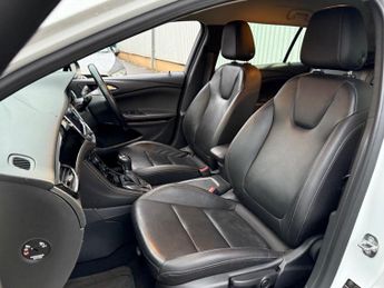 Vauxhall Astra 1.6 CDTi Elite Nav Sports Tourer Auto Euro 6 5dr