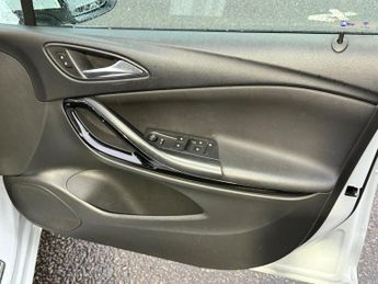 Vauxhall Astra 1.6 CDTi Elite Nav Sports Tourer Auto Euro 6 5dr