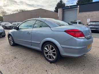 Vauxhall Astra 1.8i Design Twin Top 2dr