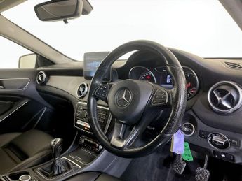 Mercedes-Benz GLA 1.6 GLA200 Sport Euro 6 (s/s) 5dr