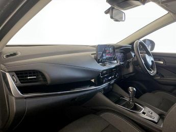 Nissan Qashqai 1.3 DIG-T MHEV N-Connecta Euro 6 (s/s) 5dr