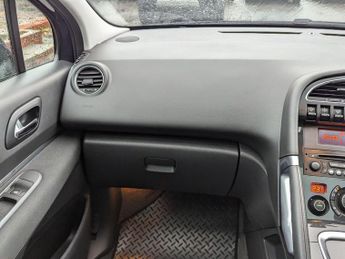 Peugeot 3008 1.6 e-HDi Allure EGC Euro 5 (s/s) 5dr