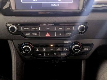 Kia Niro 1.6 GDi 8.9kWh 3 DCT Euro 6 (s/s) 5dr