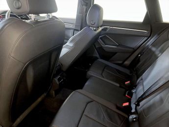 Audi Q3 1.5 TFSI CoD 35 S line S Tronic Euro 6 (s/s) 5dr