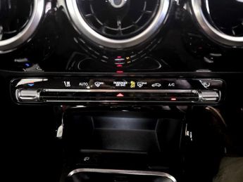 Mercedes-Benz A Class 1.3 A180 SE Euro 6 (s/s) 5dr