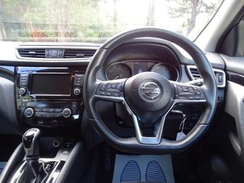 Nissan Qashqai 1.3 DIG-T Acenta Premium DCT Auto Euro 6 (s/s) 5dr