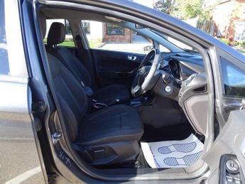 Ford Fiesta 1.0T EcoBoost Titanium Powershift Euro 6 5dr