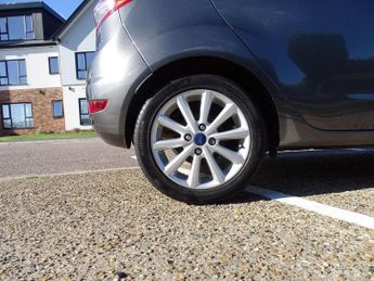 Ford Fiesta 1.0T EcoBoost Titanium Powershift Euro 6 5dr