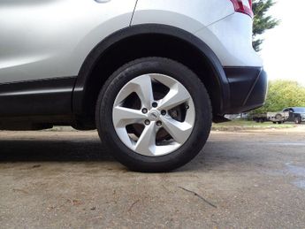 Nissan Qashqai 1.3 DIG-T Acenta Premium DCT Auto Euro 6 (s/s) 5dr