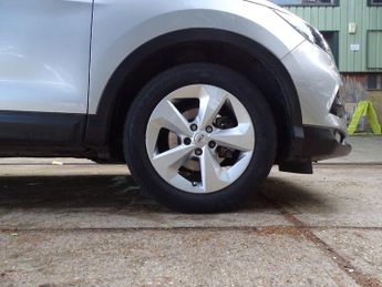 Nissan Qashqai 1.3 DIG-T Acenta Premium DCT Auto Euro 6 (s/s) 5dr