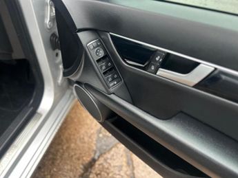 Mercedes-Benz C Class 2.1 C220 CDI BlueEfficiency Executive SE G-Tronic+ Euro 5 (s/s) 