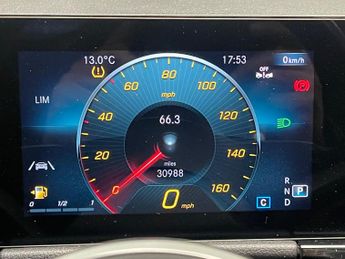 Mercedes-Benz GLA 1.3 GLA200h MHEV Sport (Executive) 7G-DCT Euro 6 (s/s) 5dr