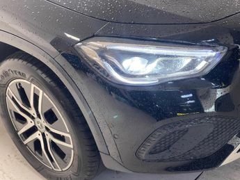 Mercedes-Benz GLA 1.3 GLA200h MHEV Sport (Executive) 7G-DCT Euro 6 (s/s) 5dr
