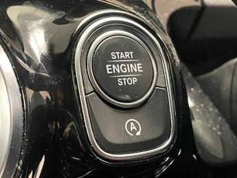 Mercedes-Benz GLA 1.3 GLA200h MHEV Sport (Executive) 7G-DCT Euro 6 (s/s) 5dr