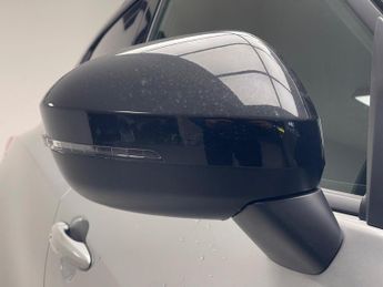 Nissan Juke 1.6 N-Connecta Auto Euro 6 5dr