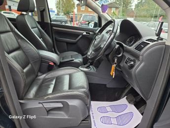 Volkswagen Touran 1.6 TDI SE DSG Euro 5 5dr