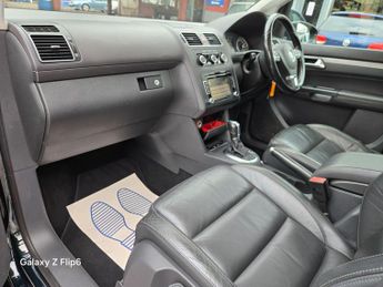 Volkswagen Touran 1.6 TDI SE DSG Euro 5 5dr