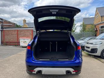 Jaguar F-PACE 3.0 D300 V6 S Auto AWD Euro 6 (s/s) 5dr