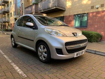 Peugeot 107 1.0 12V Urban Euro 5 3dr
