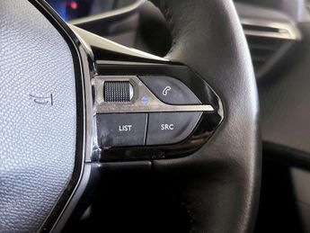 Peugeot 2008 1.5 BlueHDi Allure Premium Euro 6 (s/s) 5dr