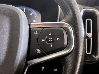 Volvo XC40 2.0 D3 R-Design Euro 6 (s/s) 5dr