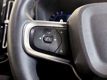 Volvo XC40 Recharge 69kWh Core Auto 5dr
